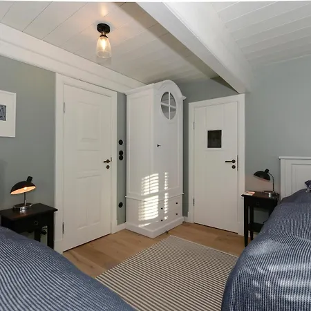 Kapteins Hueues Eg *