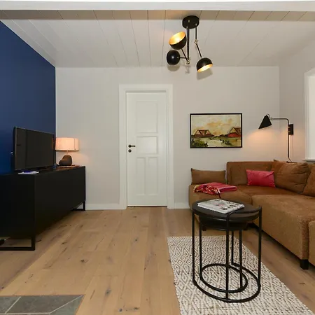 Kapteins Hueues Eg * Nieblum